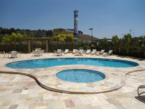 Hotel em Jundiaí com Piscina