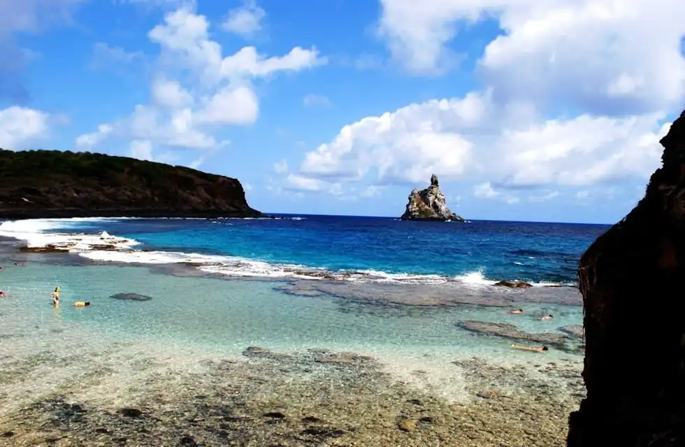 Praia do Atalaia em Fernando de Noronha