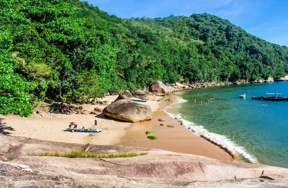 Praia do Sangava em Guarujá
