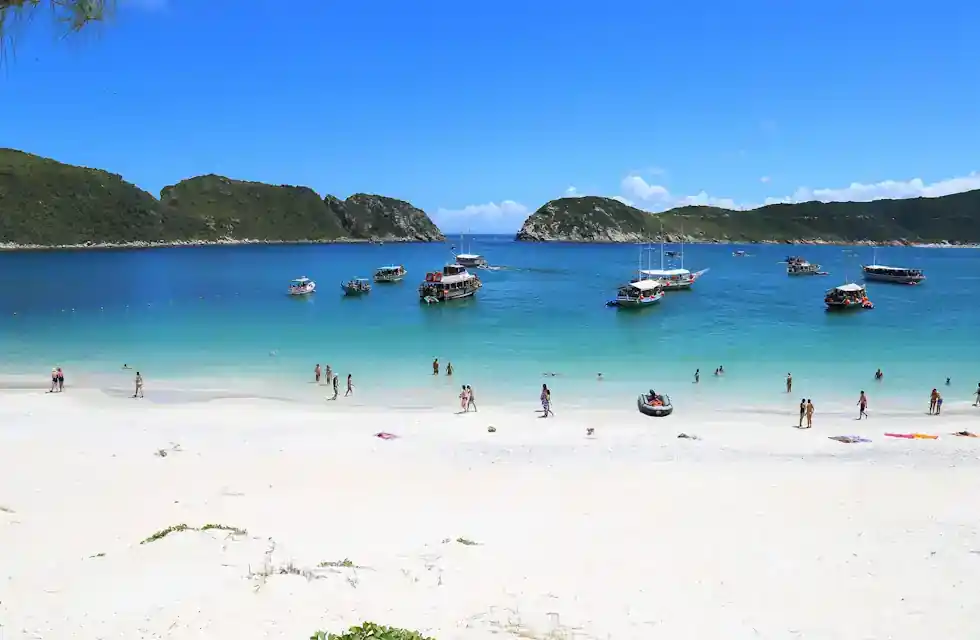 Praia do Farol em Arraial do Cabo, onde fica? Conheça esse paraíso eleito o mais perfeito do Brasil 3 Praia do Farol em Arraial do Cabo