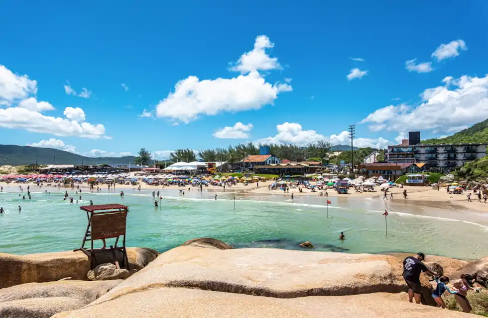 Conheça a Praia da Joaquina em Florianópolis