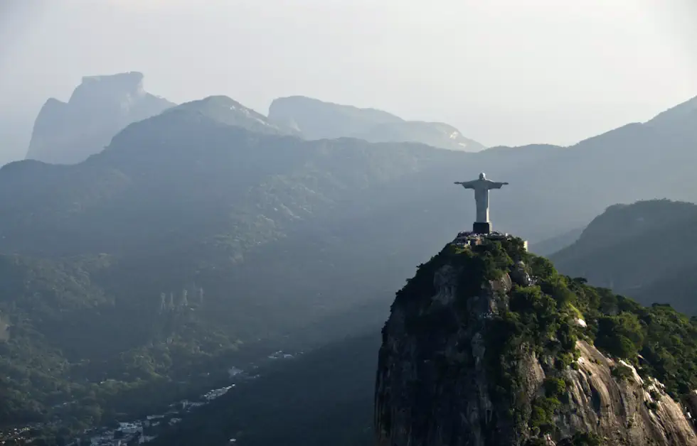 Praias, Cultura e História: Descubra os Encantos do Rio de Janeiro que Vão te Conquistar! 8 Descubra os Encantos do Rio de Janeiro que Vão te Conquistar