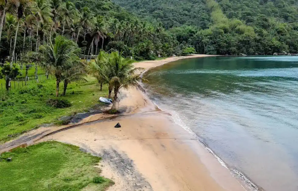 Praia da Tapera em Ilha Grande RJ